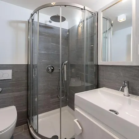 Hellochalet - The One - Bootdryer, Theatre With Subwoofer, Netflix, Hydromassage Turkish Bath * Breuil-Cervinia